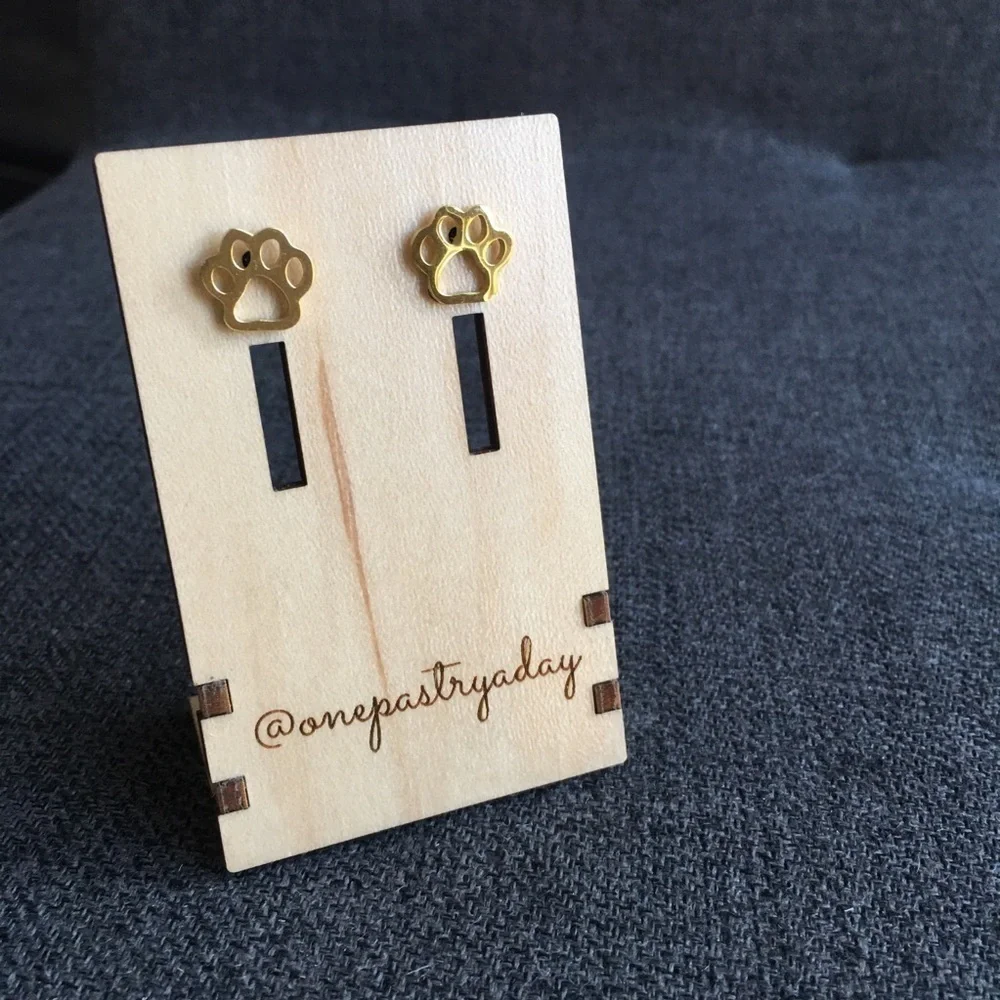 Paw Print Cut Out Stainless Steel Fashion Stud Earrings, GOLD